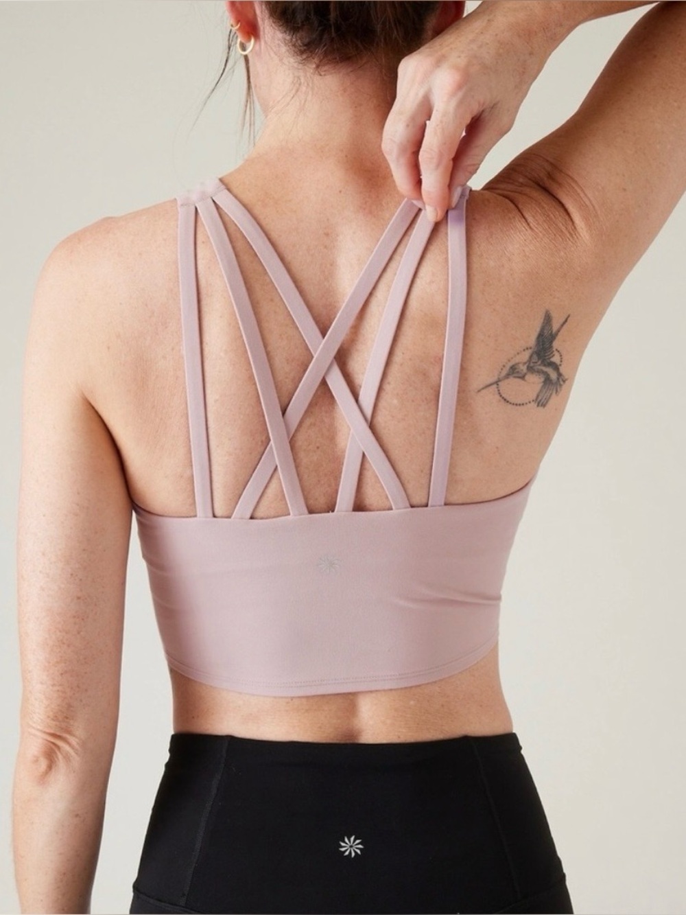 NWT Athleta Conscious Strappy Crop
Bra Size XS 🌸🌸🌸